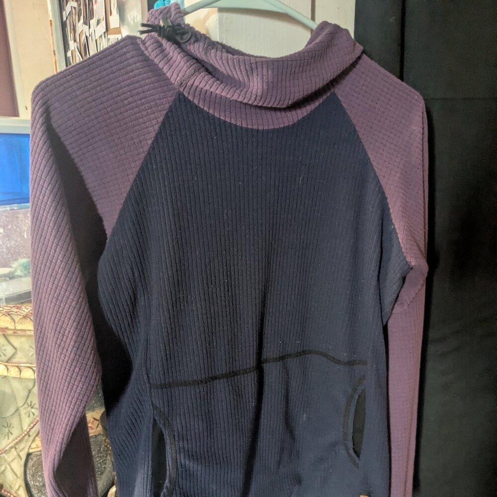 Melanzana micro grid hoodie -S. Rare color!